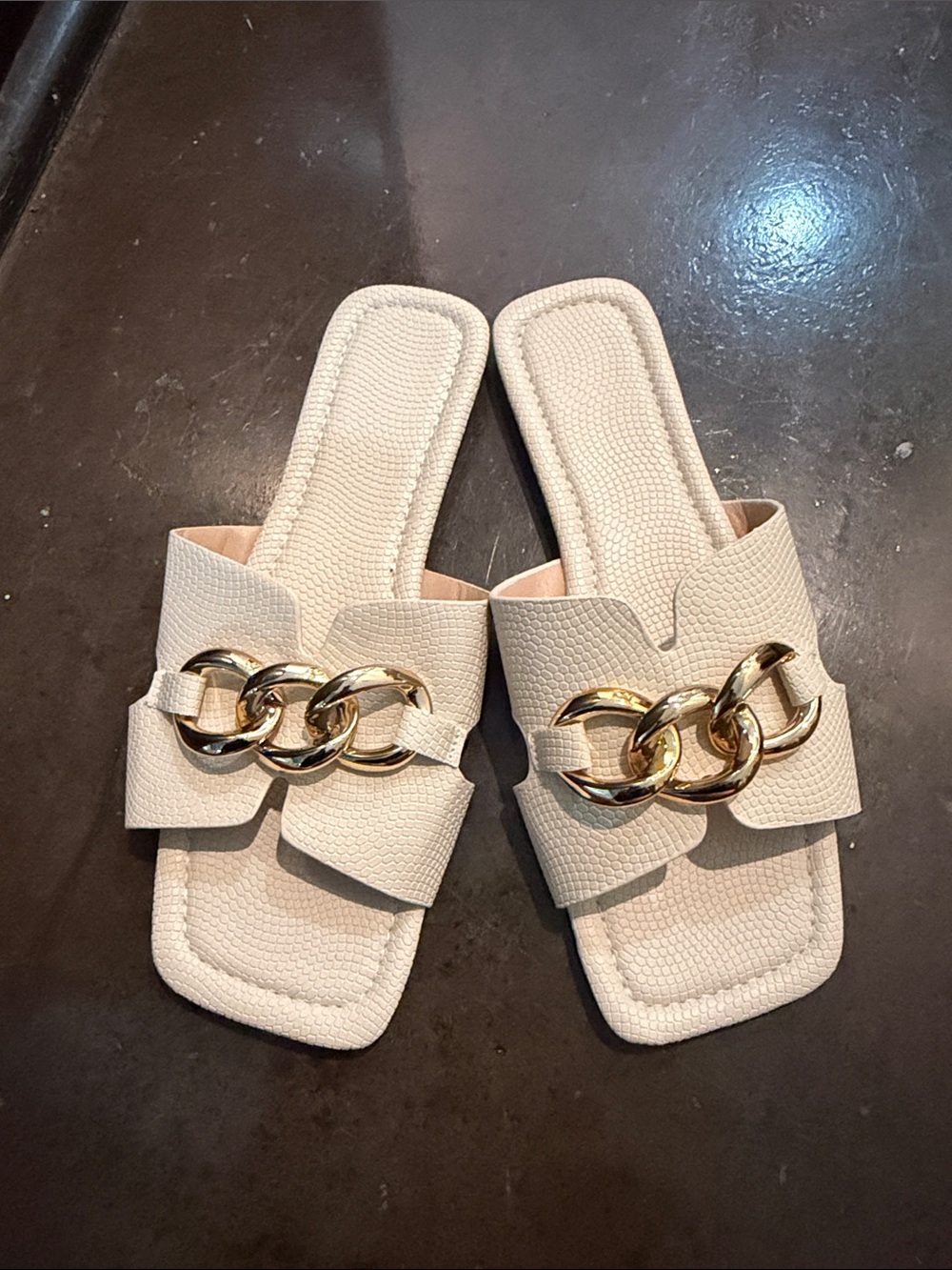 Women's Cream Slip-On Sandals with Gold Chain Accent